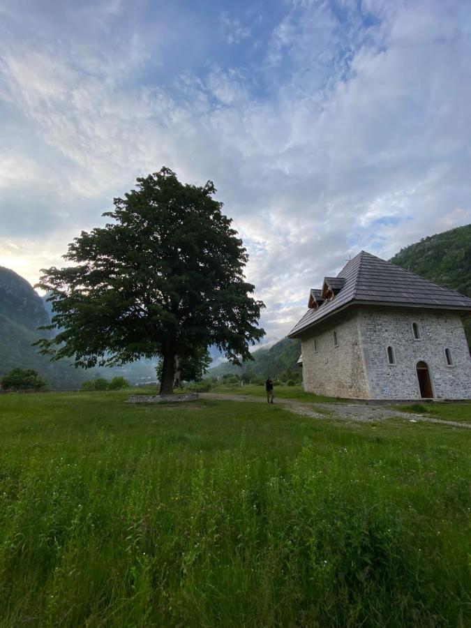 Hotel Bujtina Carku Theth Exterior foto